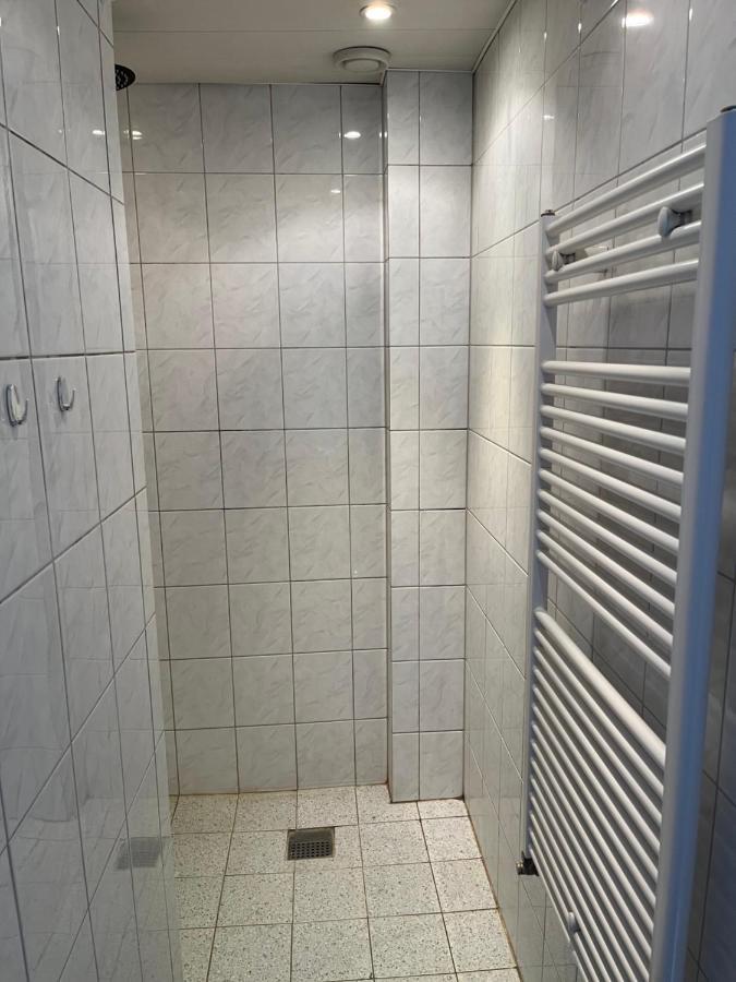Slapen Bij Bartje Apartment Assen Ngoại thất bức ảnh